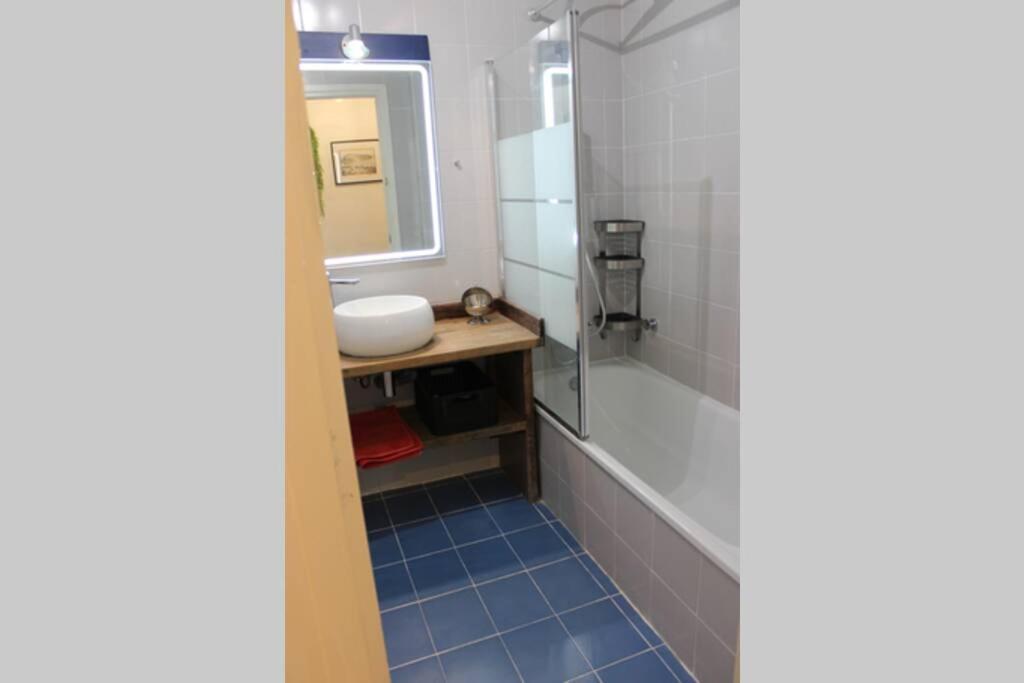 Luxury 4 Bed Apartment On Coastal Footpath At Cap Ras Llança Εξωτερικό φωτογραφία