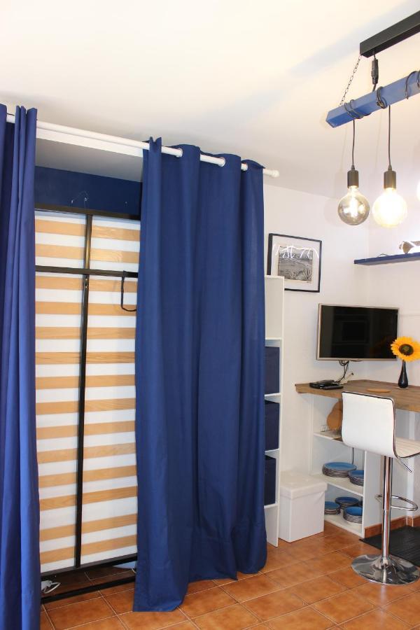 Luxury 4 Bed Apartment On Coastal Footpath At Cap Ras Llança Εξωτερικό φωτογραφία